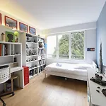 Veeve - Family Apartment Near Montparnasse